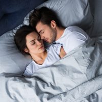 Κοιμόμαστε καλύτερα μετά το σεξ;