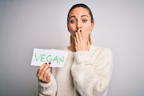 Vegan: Γιατί εξακολουθούν να αντιμετωπίζονται με καχυποψία;