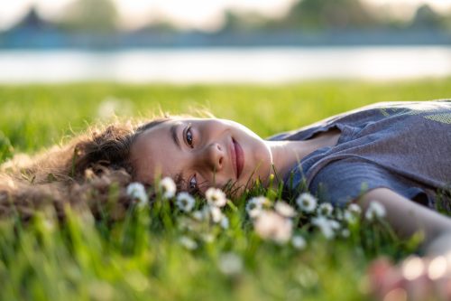Forest bathing: Με συνταγογράφηση πλέον οι περίπατοι στη φύση;