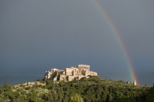 Καιρός: Συννεφιασμένη η Μεγάλη Παρασκευή – Τι δείχνει η πρόγνωση για το Πάσχα