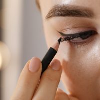 Eyeliner: 7 είδη για να επιλέξετε το ιδανικό για εσάς