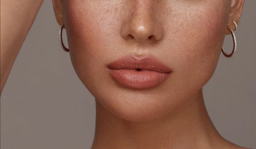 Τόξο του έρωτα: Τα makeup tips που θα βελτιώσουν το σχήμα του