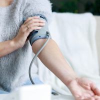 Υπέρταση: Η μείωσή της δεν προστατεύει μόνο την καρδιά