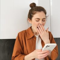 Αισθάνεσθε υπνηλία; Από τι μπορεί να κινδυνεύετε