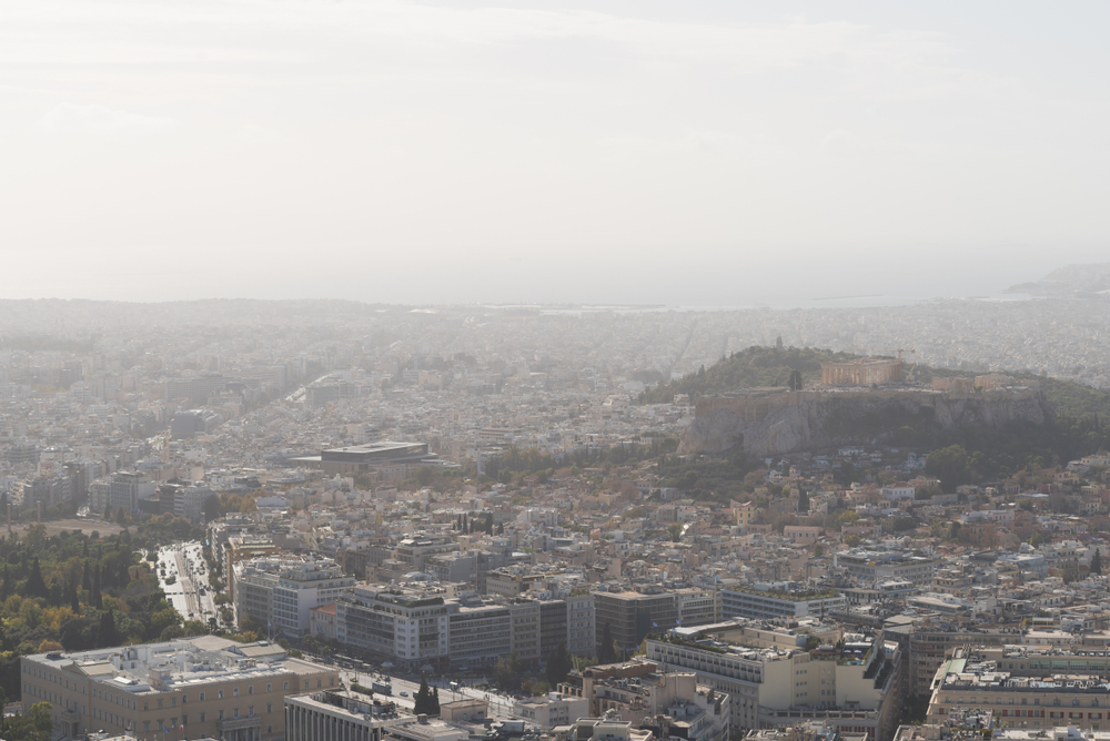 Καιρός: Ζέστη και αφρικανική σκόνη