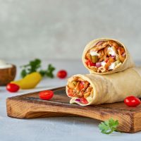 Αραβική πίτα με κοτόπουλο