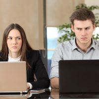 Γιατί κάποιοι άνθρωποι μας εκνευρίζουν τόσο;