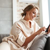 Flaking: Ποια είναι η viral τάση που μπορεί να καταστρέψει τις σχέσεις;