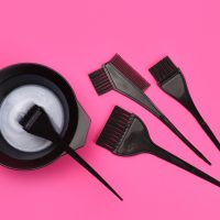 Μαλλιά: 3 hacks για να αφαιρέσετε εύκολα τη βαφή
