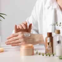 Καλλυντικά: Πόση διάρκεια ζωής έχουν τελικά;