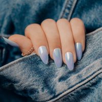 Aurora nails: Το καλοκαιρινό μανικιούρ που θυμίζει Βόρειο Σέλας