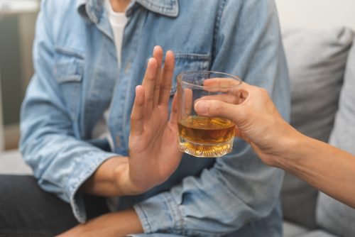 Γενετικός κίνδυνος και αλκοόλ: Ο σύντροφος ίσως τον επηρεάζει