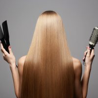 Σας αρέσουν τα ίσια μαλλιά; Τα 5 top χτενίσματα για να δοκιμάσετε