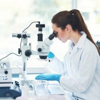 HIV: Στον δρόμο για οριστική θεραπεία η επιστήμη