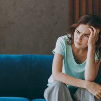 Το «καίτε» στο overthinking; 3 πράγματα στα οποία υπερτερείτε