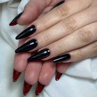 The Louboutin Manicure: Η τάση για όσες αγαπούν τα μινιμαλιστικά αλλά τολμηρά looks