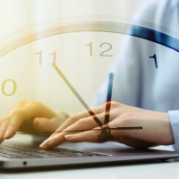 Ρολόι: Το κρυφό κόστος της εμμονής με τον χρόνο και τον προγραμματισμό