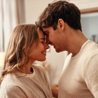 «Κρύβεται» η γλουτένη στο φιλί;