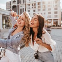 Cool παγκοσμίως – Τα 6 χαρακτηριστικά που ξεχωρίζουν παντού