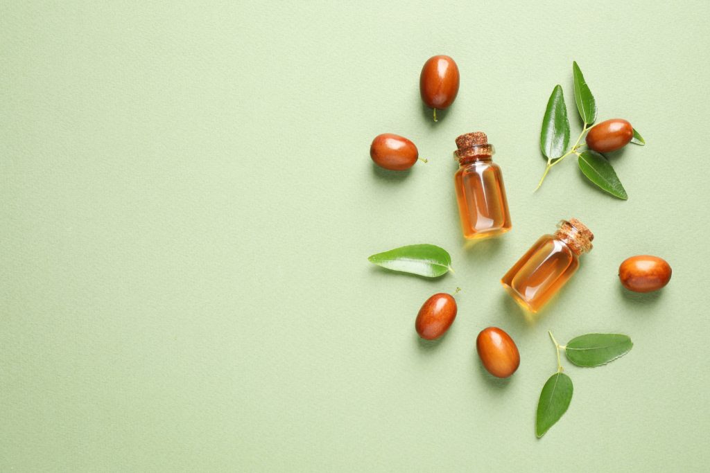 Έλαιο Jojoba: Πώς θα το χρησιμοποιήσετε σωστά για υπέροχα μαλλιά