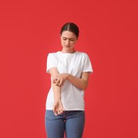Σας «αγαπούν» τα κουνούπια; Ίσως φταίει ο τύπος του αίματός σας