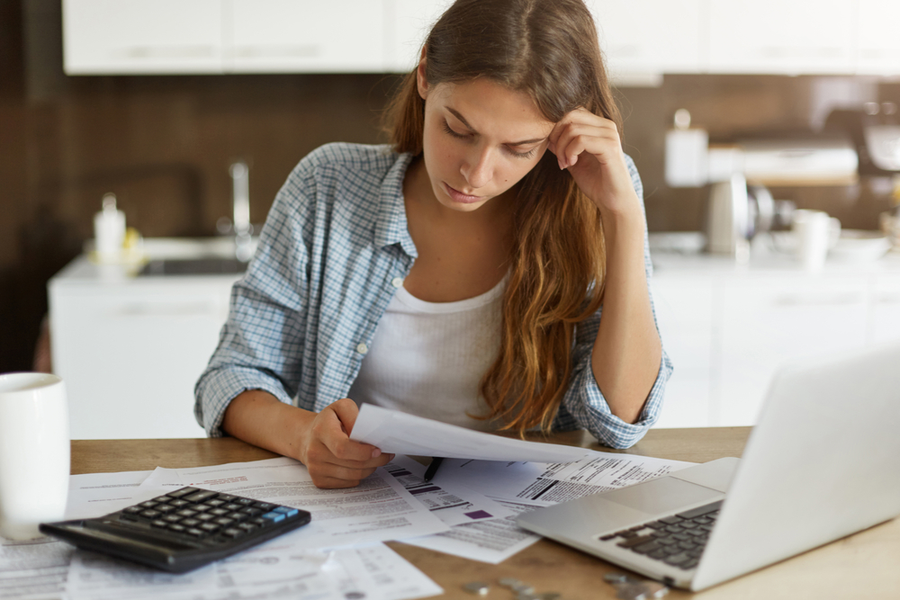 Worry time: Η 15λεπτη συνήθεια που θα απαλύνει την οικονομική ανησυχία