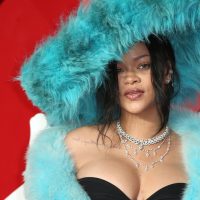 Rihanna: Έκανε το πιο καλοκαιρινό μανικιούρ