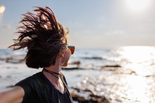 Θυελλώδης ο καιρός με βοριάδες στο Αιγαίο – Έως 37 βαθμούς η θερμοκρασία