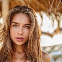 Beach hair: 3 hacks για το τέλειο ατημέλητο look