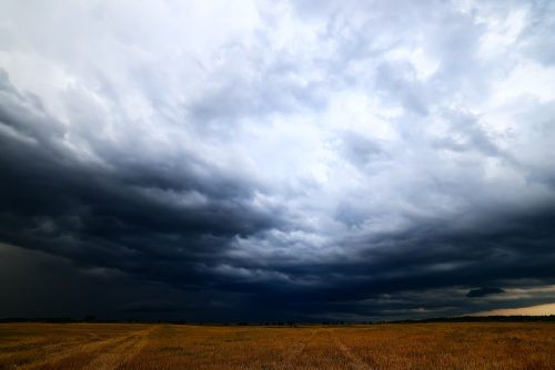 O καιρός σήμερα – Σε ποιες περιοχές περιμένουμε βροχές και καταιγίδες το Σαββατοκύριακο