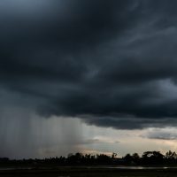 Καιρός: Έρχονται ισχυρές βροχές και καταιγίδες από το μεσημέρι
