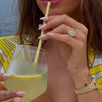 Polka dot nails: Η τάση στα νύχια που λατρεύουν όλες οι celebrities αυτήν τη στιγμή