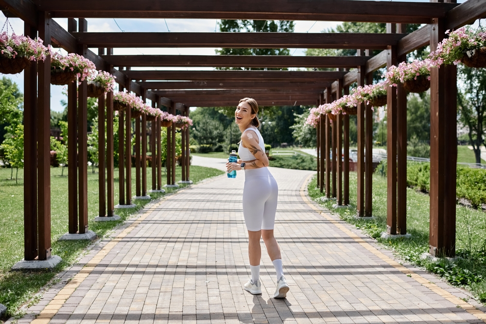 Retro walking: Καίμε περισσότερες θερμίδες σε λιγότερο χρόνο