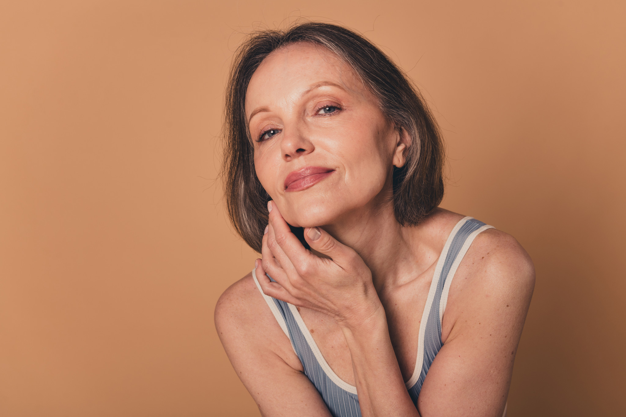 Ώριμη επιδερμίδα: Τα απόλυτα makeup tips για να δείχνει πιο «γεμάτη»