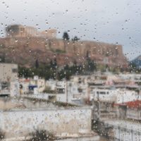 Καιρός: Βροχές και μικρή πτώση της θερμοκρασίας την Κυριακή