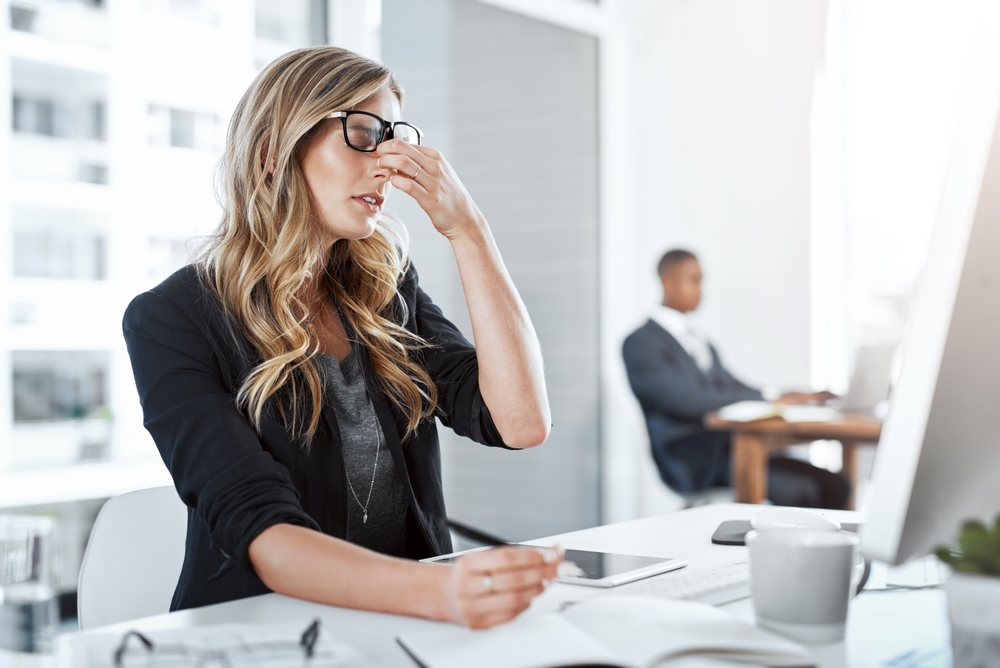 Το κρυφό burnout – Όταν φαίνεσαι αλλά δεν είσαι εντάξει