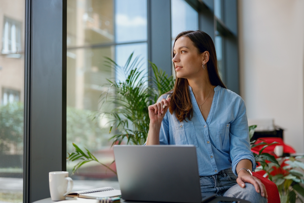 “Career cushioning”: Η στρατηγική επιβίωσης στην αγορά εργασίας