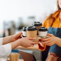 Συνήθειες: Τι κάνουμε καθημερινά και λέει πολλά για μας;