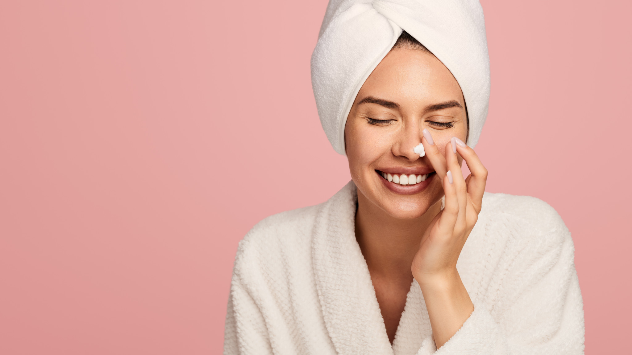 Η skincare ρουτίνα που «ζητάει» η επιδερμίδα σας το φθινόπωρο
