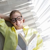 Βιβλία: Γιατί ο κόσμος διαβάζει λιγότερο;