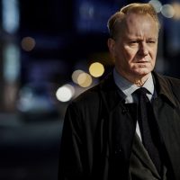 Στέλαν Σκάρσγκαρντ – Αποδίδει το εγκεφαλικό επεισόδιο στο ότι «έζησε μια άτακτη ζωή»