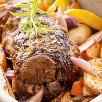 Αρνάκι κλέφτικο στη λαδόκολλα