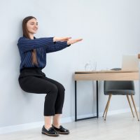 Ασκήσεις: 10 σετ των 3 λεπτών στο γραφείο είναι αρκετά!