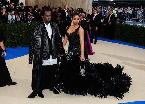 Cassie: Φοβάται για «άμεση εκδίκηση» από τον Diddy – Έφυγε από τη Νέα Υόρκη