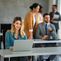 4 λάθη που σαμποτάρουν την ευτυχία μας στη δουλειά