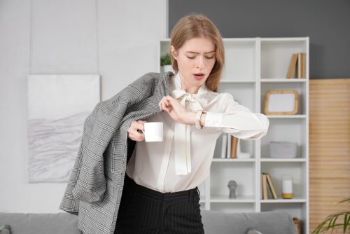 Η αίσθηση ότι δεν μας φτάνει ο χρόνος μπορεί να αυξήσει τον κίνδυνο άνοιας