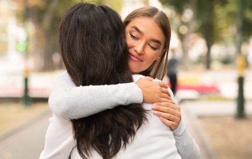 Παθητικά επιθετικοί... «φίλοι» - Πώς θα τους καταλάβεις