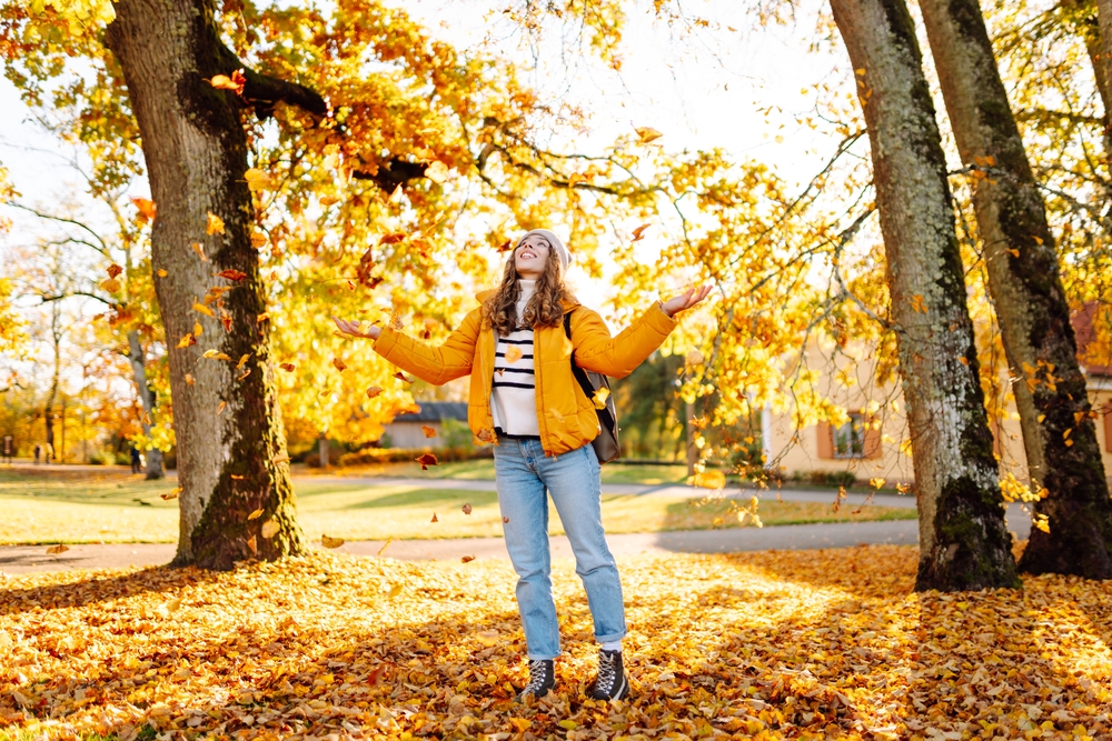Το φθινόπωρο της ψυχής: Γιατί οι αλλαγές μάς δυναμώνουν