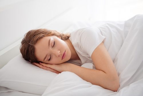 Ποια είναι η ιδανική ώρα ύπνου για υγιή καρδιά, σύμφωνα με την επιστήμη;