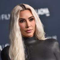 Κιμ Καρντάσιαν: «O άνθρωπος δεν έχει πάει στο φεγγάρι»